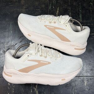 Brooks Ghost Max Womens Size 8 Running Shoes Cushioned Comfort 1203951B135